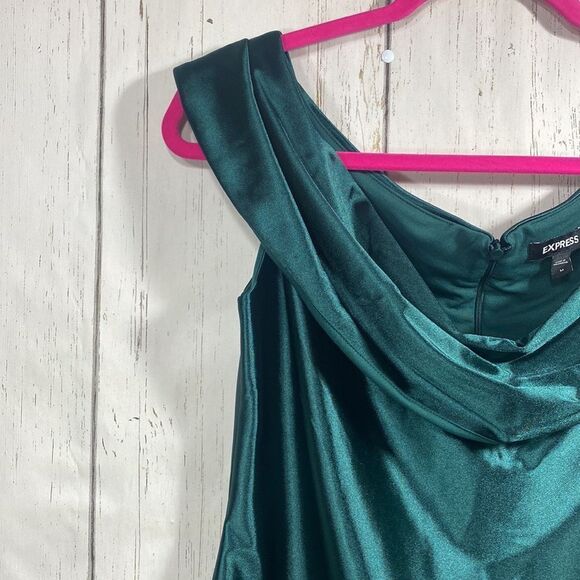 Express Emerald Green Satin Bodysuit Cowl Neck Sleeveless Size M Holiday Glam - Picture 3 of 13